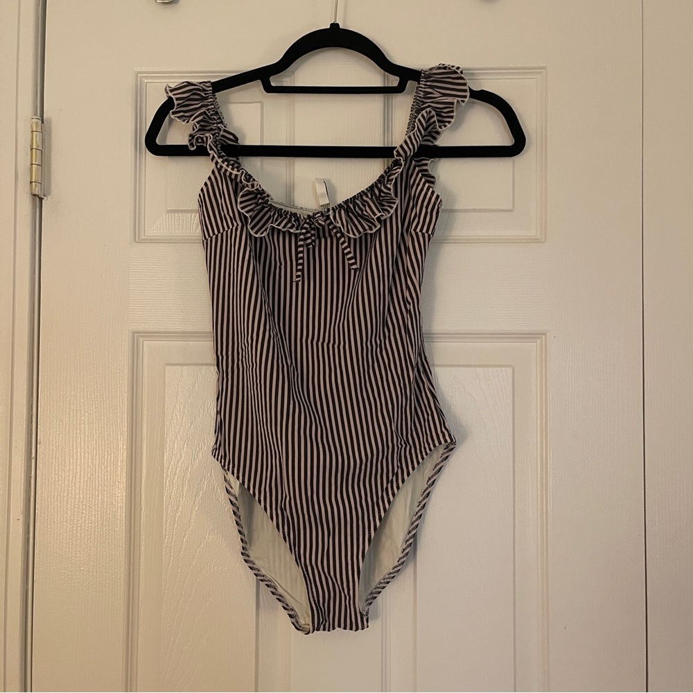Solid and Striped The Amelia